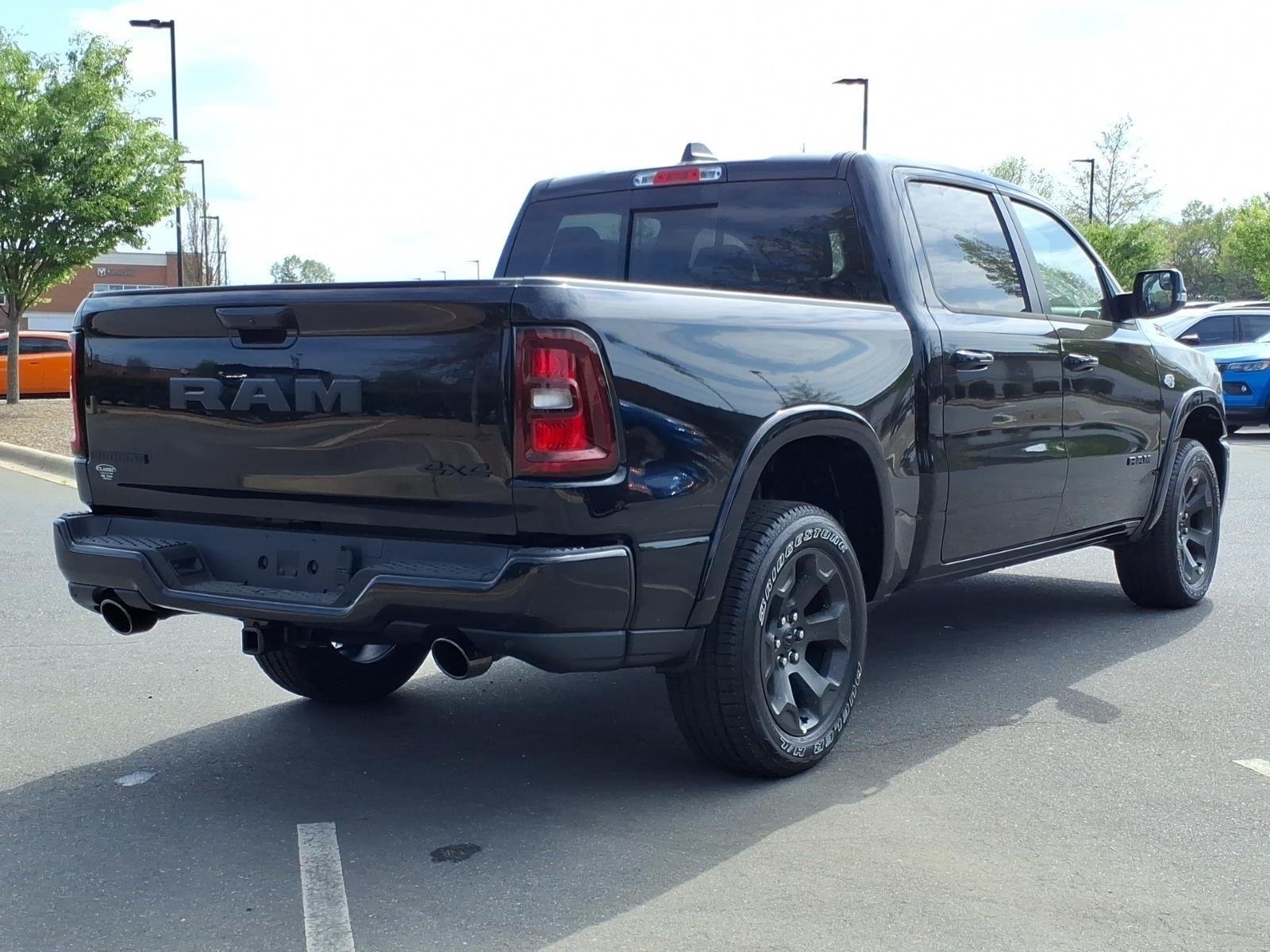 New 2026 Diamond Black Crystal Pearl-Coat Exterior Paint RAM Big Horn image 2