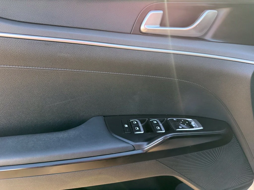 Used 2024 Gray Kia GT-Line image 5