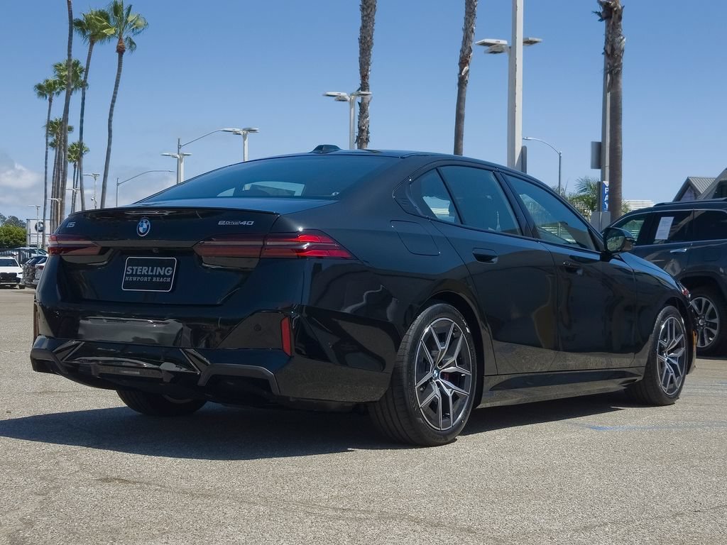 New 2027 Black Sapphire Metallic BMW eDrive40 image 17