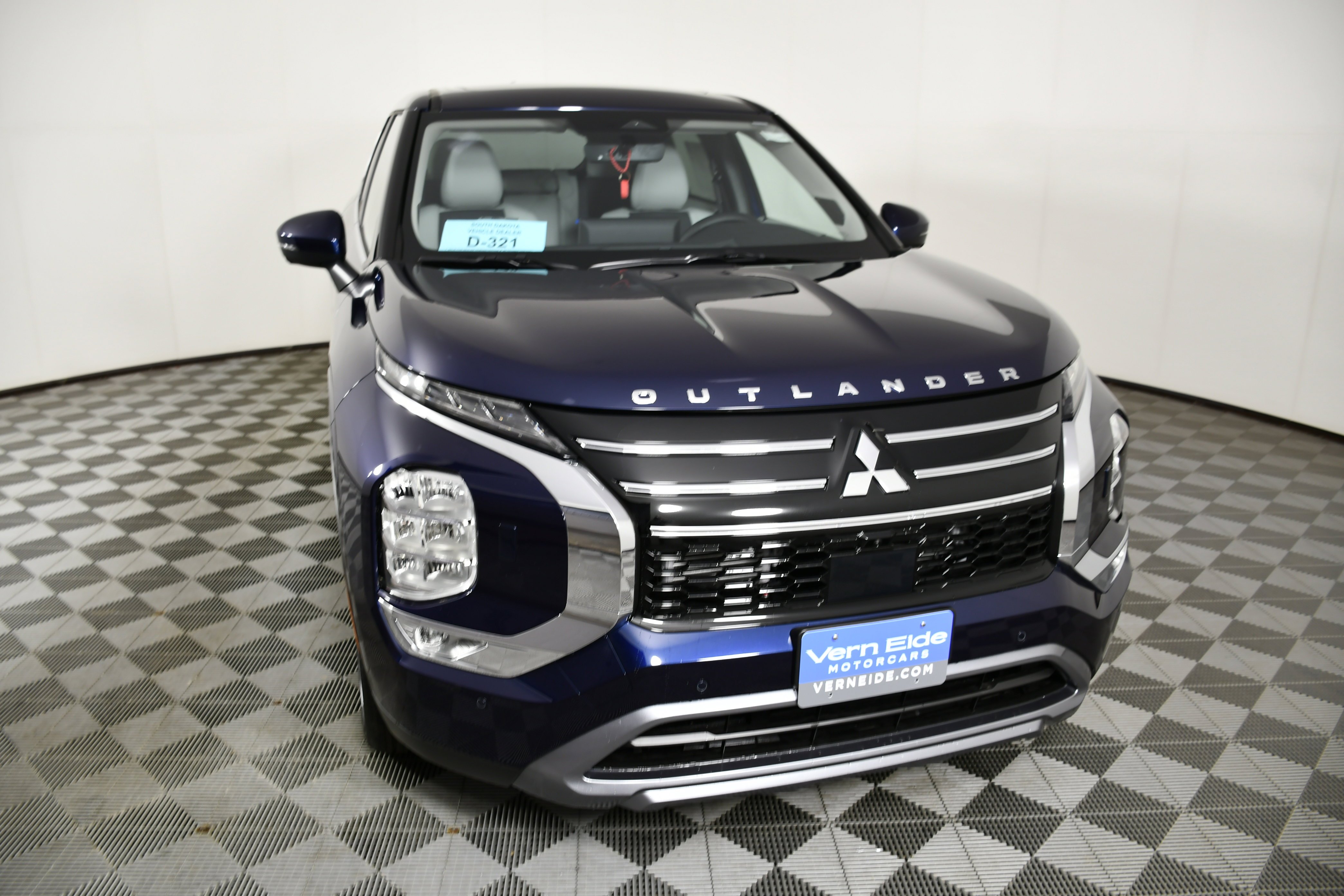 New 2026 Cosmic Blue Metallic Mitsubishi SE 1.5T S-AWC image 3