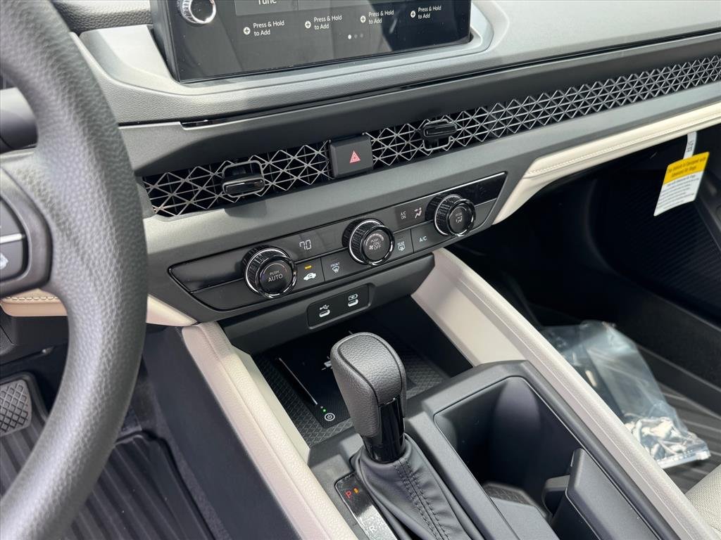 New 2026 Platinum White Pearl Honda LX image 11