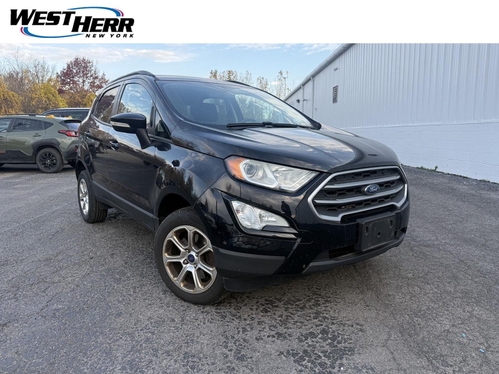 Used 2018 Shadow Black Ford SE image 1