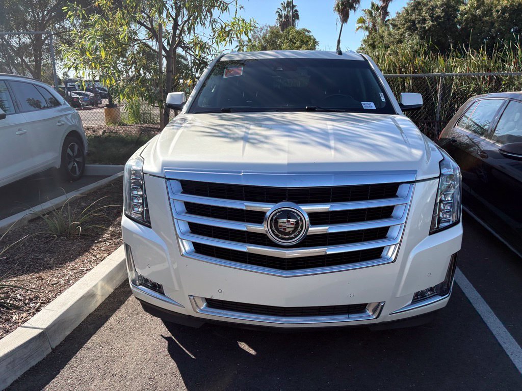Used 2015 White Cadillac Premium image 2