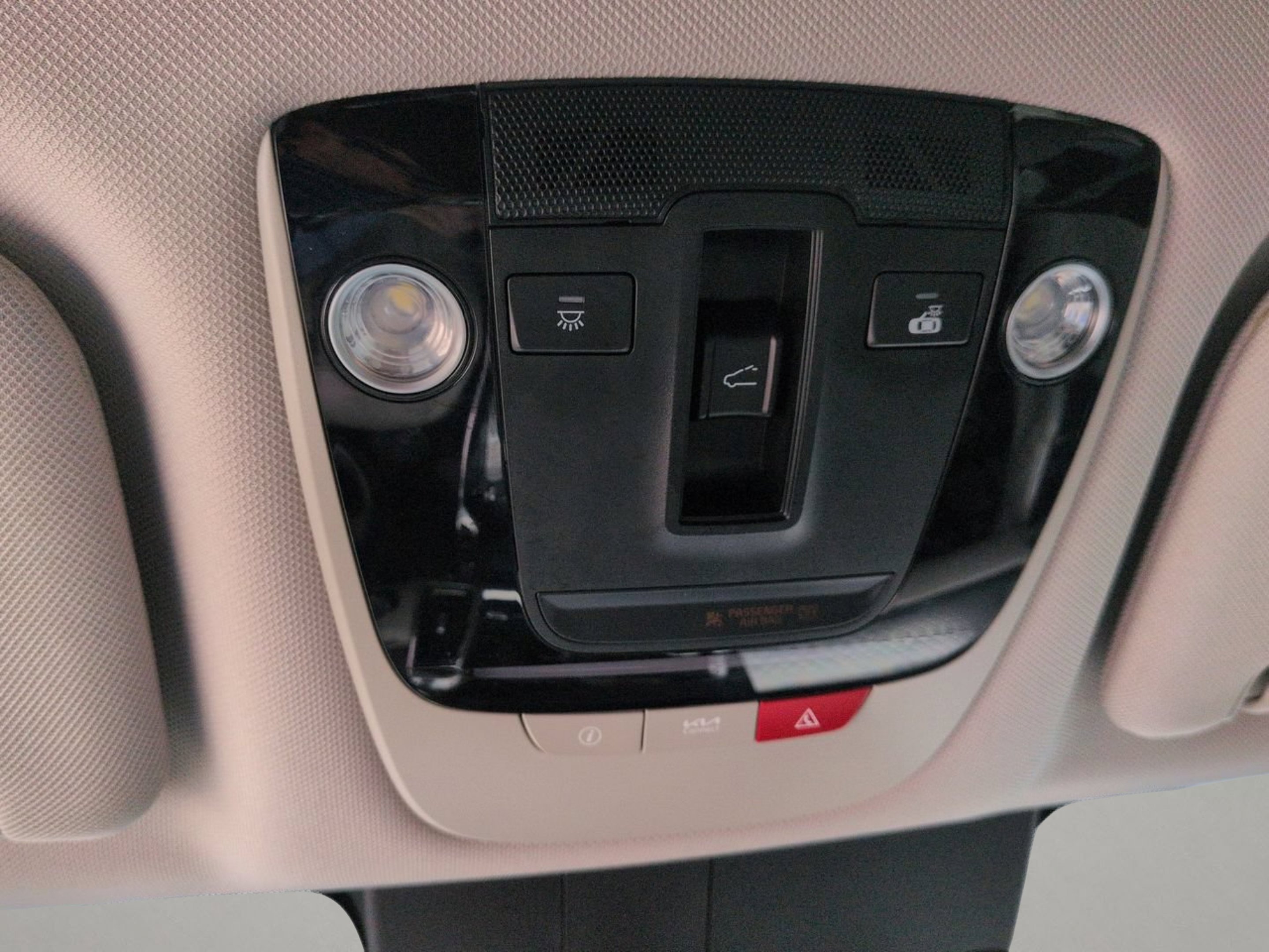 Certified Used 2023 Wolf Gray Kia SX image 21