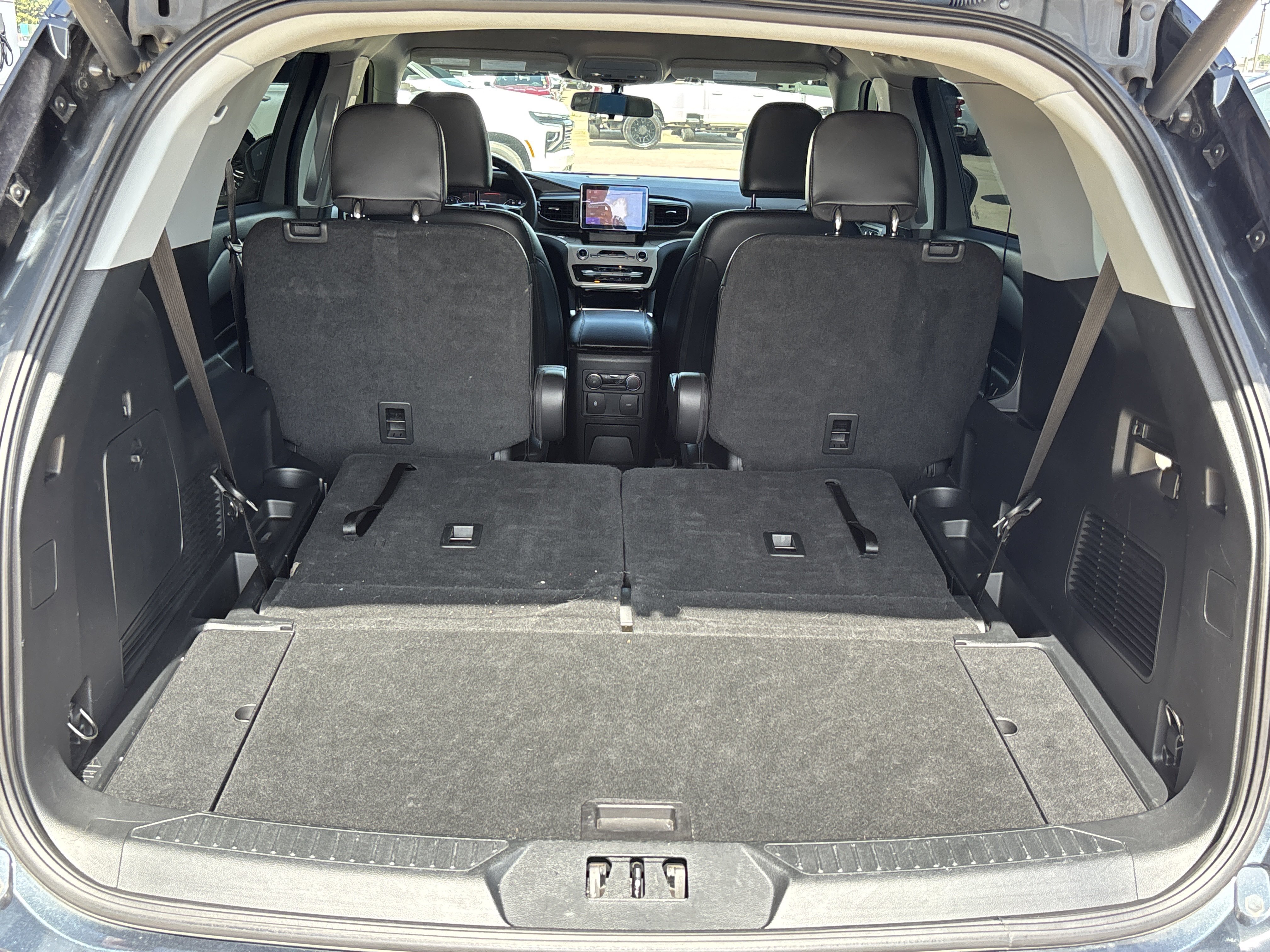 Used 2022 Blue Ford XLT image 7