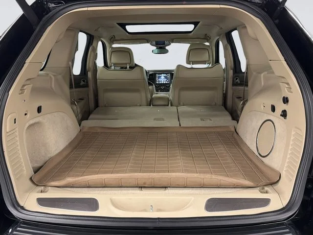 Used 2017 Black Jeep Overland image 31