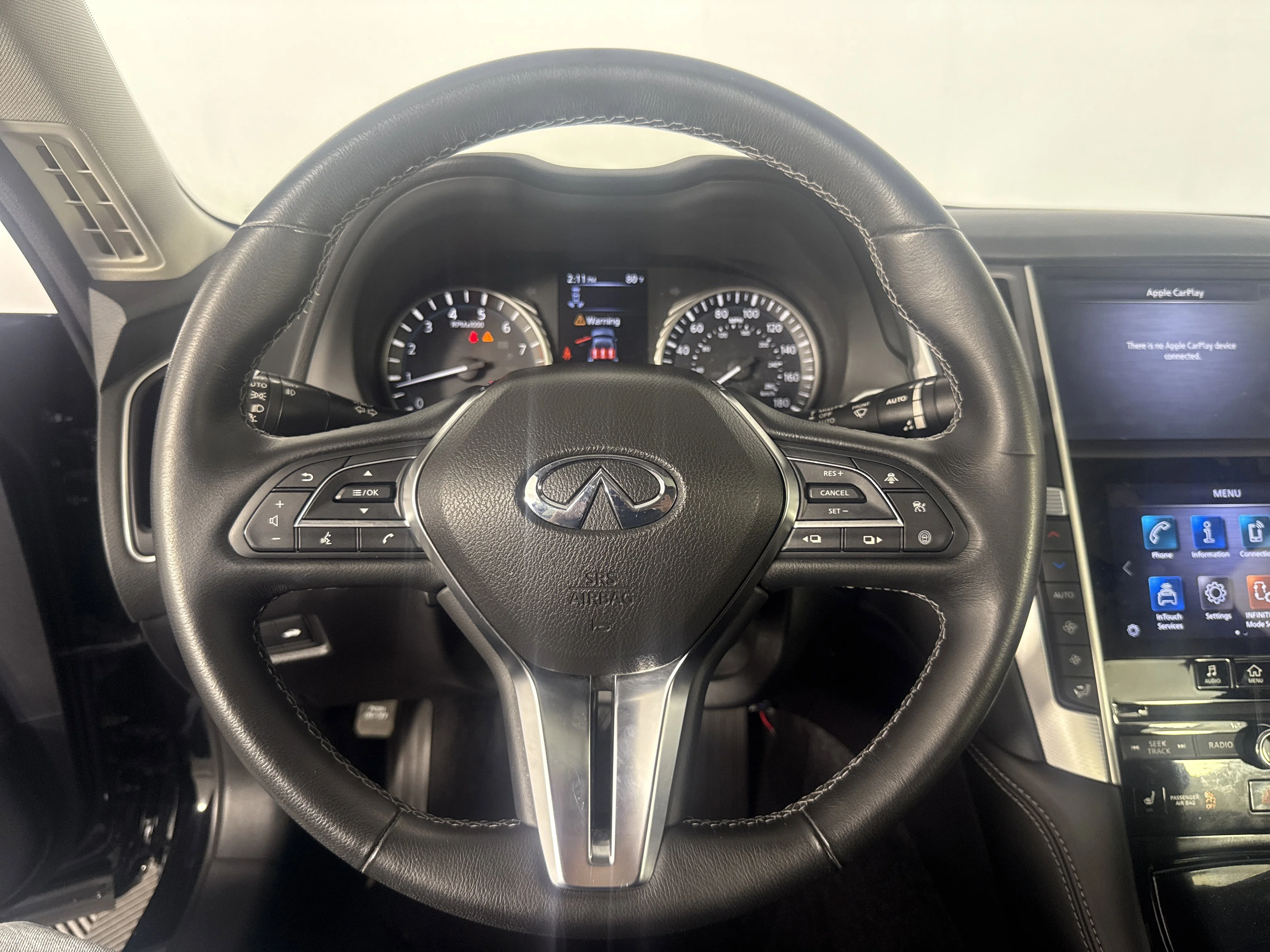 Used 2023 Midnight Black INFINITI LUXE image 24