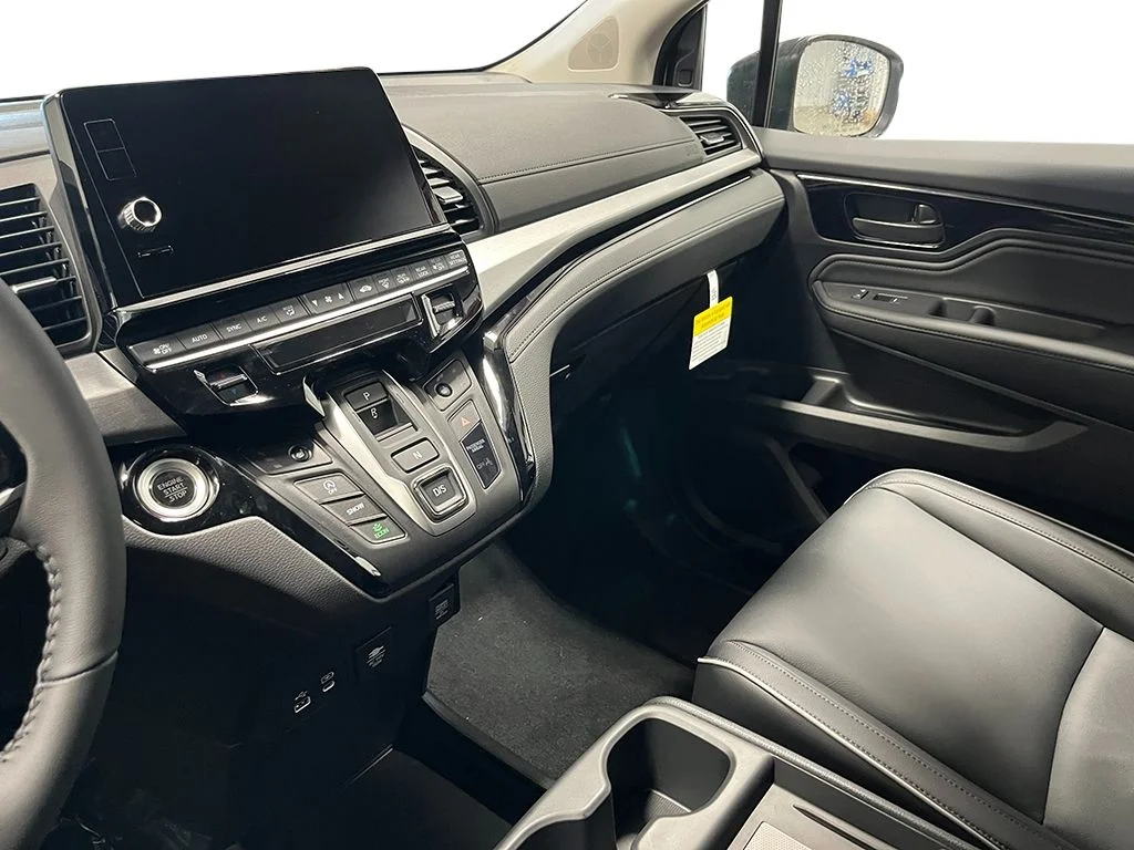 2026 Honda Odyssey Touring - Photo 18