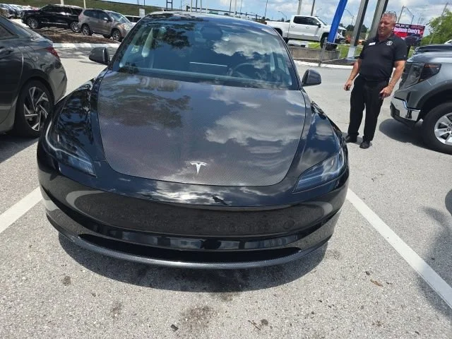 Used 2025  Tesla Long Range image 2