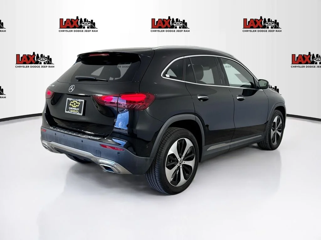 Used 2024  Mercedes-Benz GLA 250 image 7
