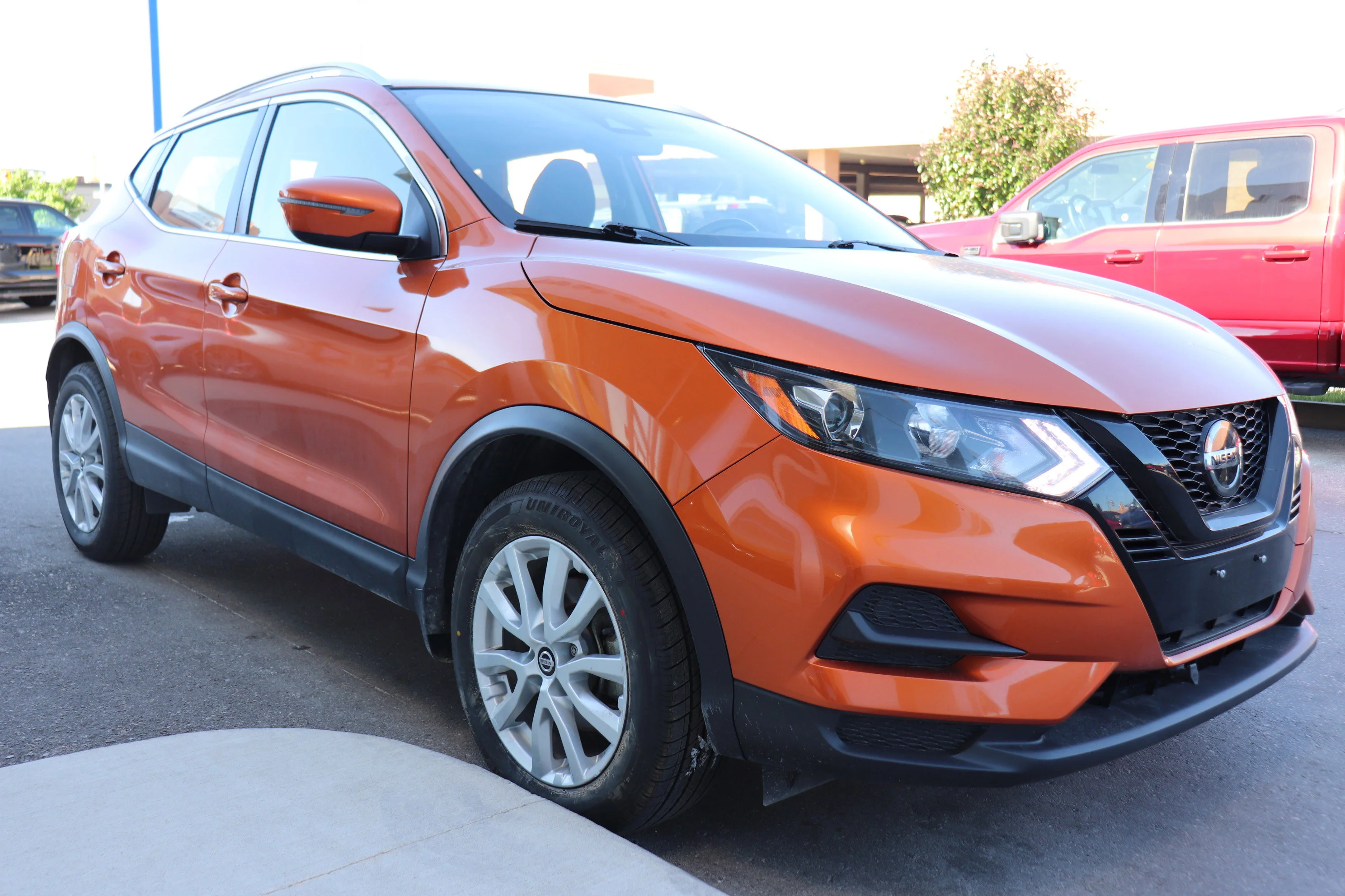 Certified Used 2022 ORANGE Nissan SV image 5