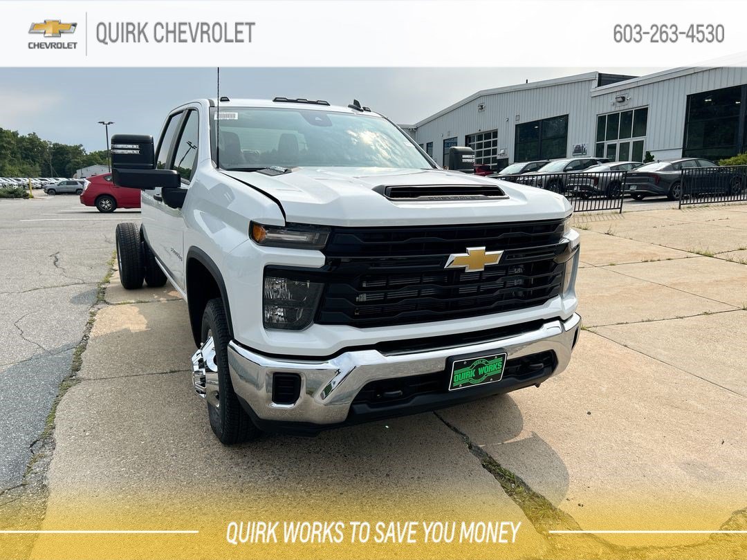 New 2026 Summit White Chevrolet Work Truck image 3