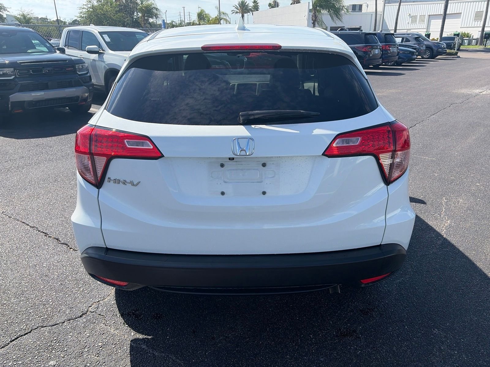 Used 2018 White Honda EX image 6