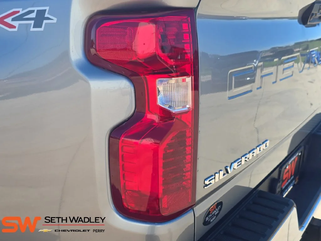 Used 2025 Sterling Gray Metallic Chevrolet LT image 32