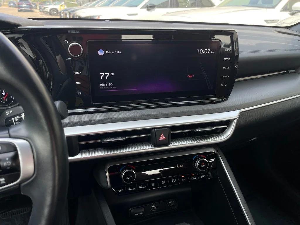 Used 2021 Wolf Gray Kia GT-Line image 10