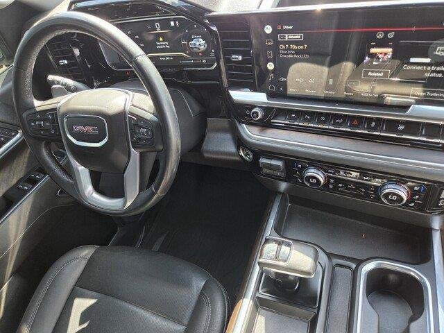 Used 2022 Onyx Black GMC SLT image 32