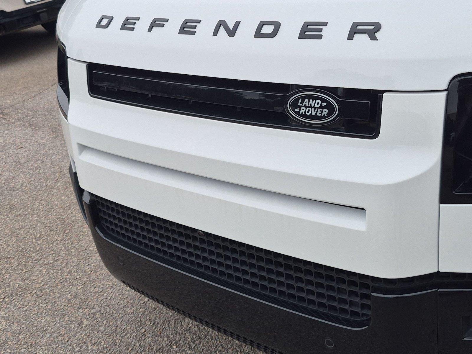 New 2026 Fuji White Land Rover S image 12
