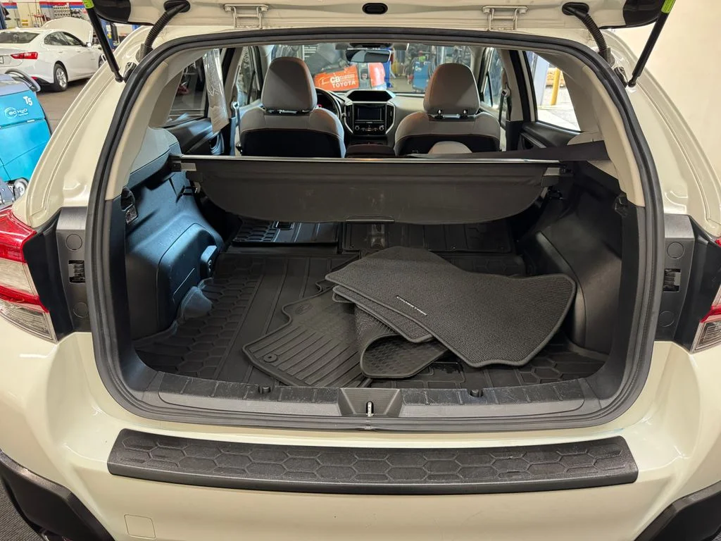 Used 2018 White Subaru 2.0i Premium image 7