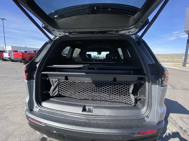 New 2026 Sterling Metallic GMC Elevation image 24