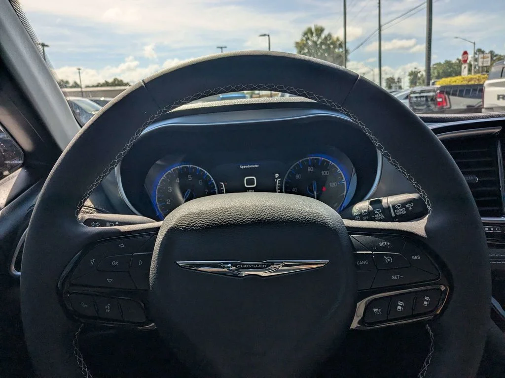 2026 Chrysler Pacifica Limited - Photo 25