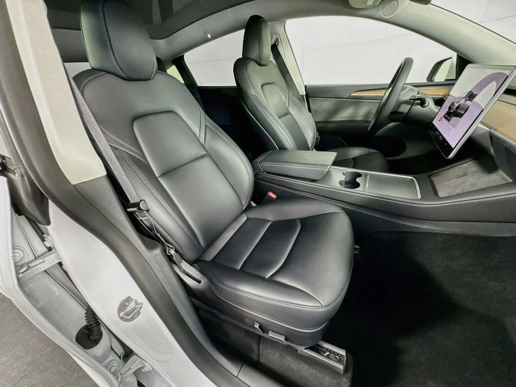Used 2023 White Tesla Long Range image 33