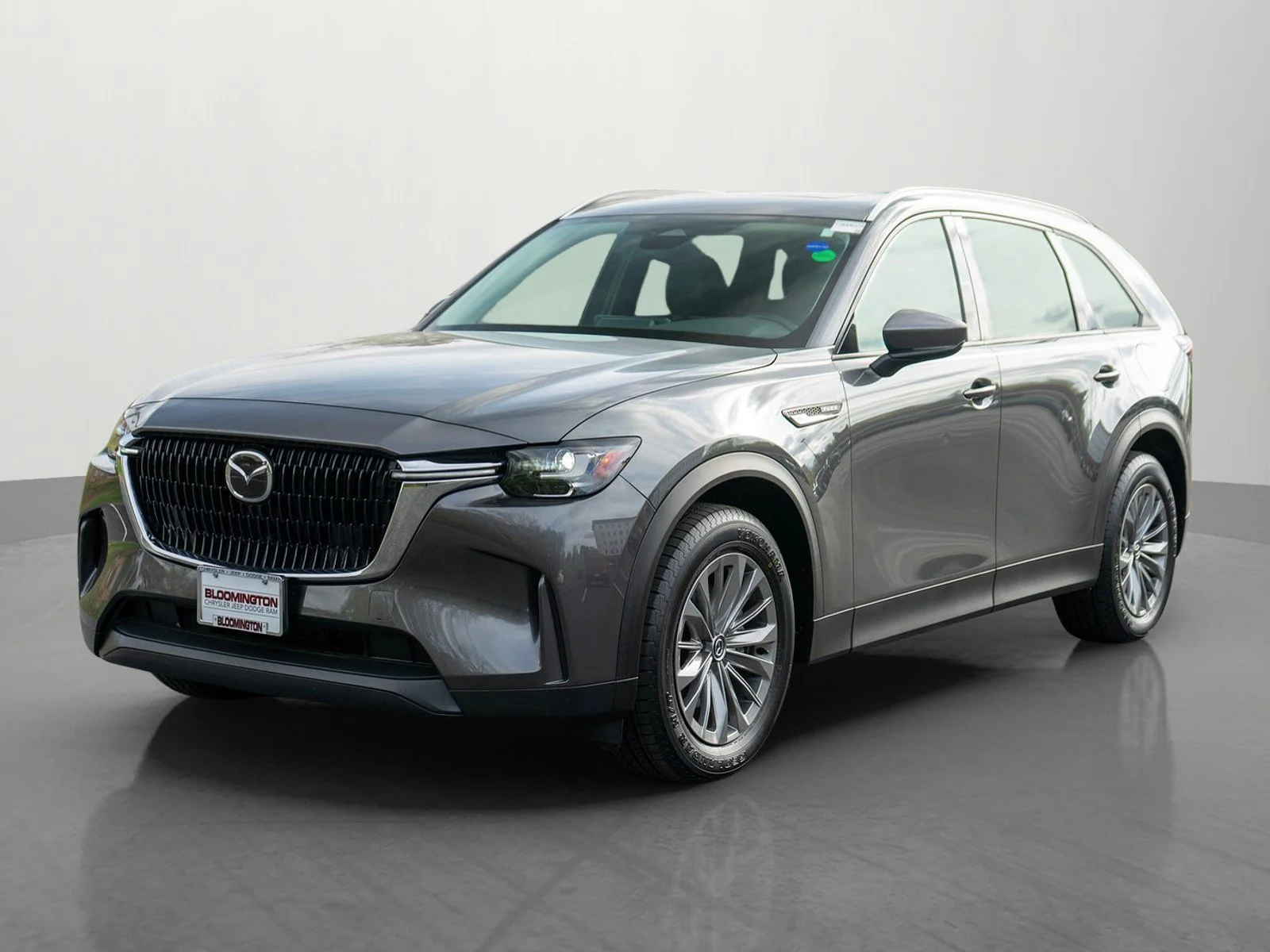 Used 2024 Machine Gray Metallic Mazda Preferred image 3