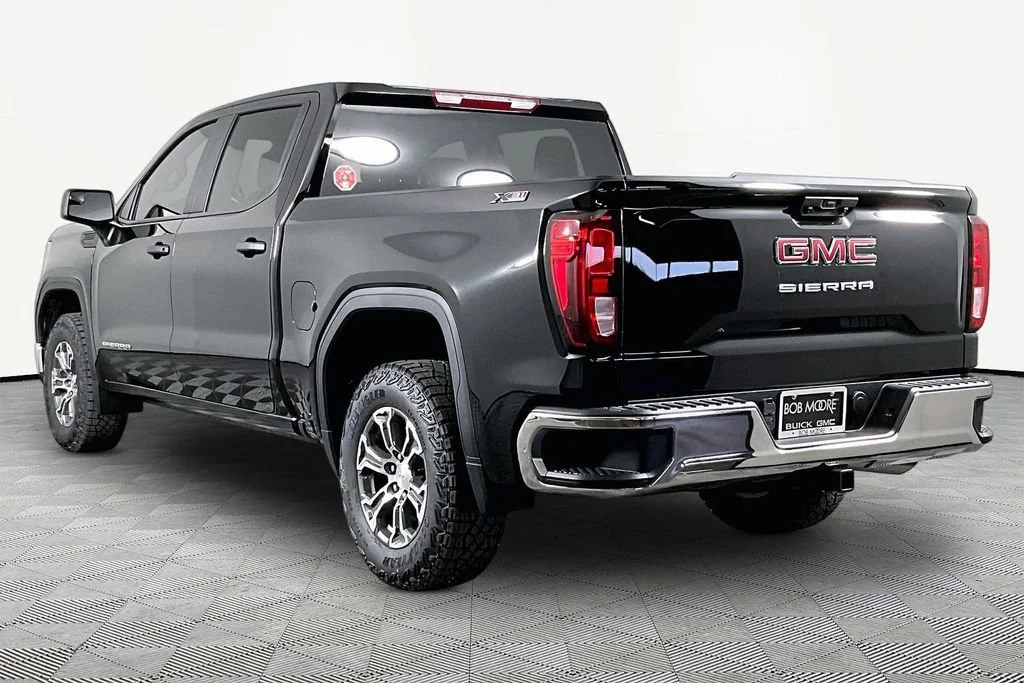 New 2026 Onyx Black GMC Pro image 4
