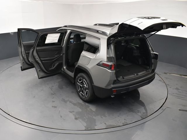 New 2026 Sting-Gray Clear-Coat Exterior Paint Jeep Laredo image 28