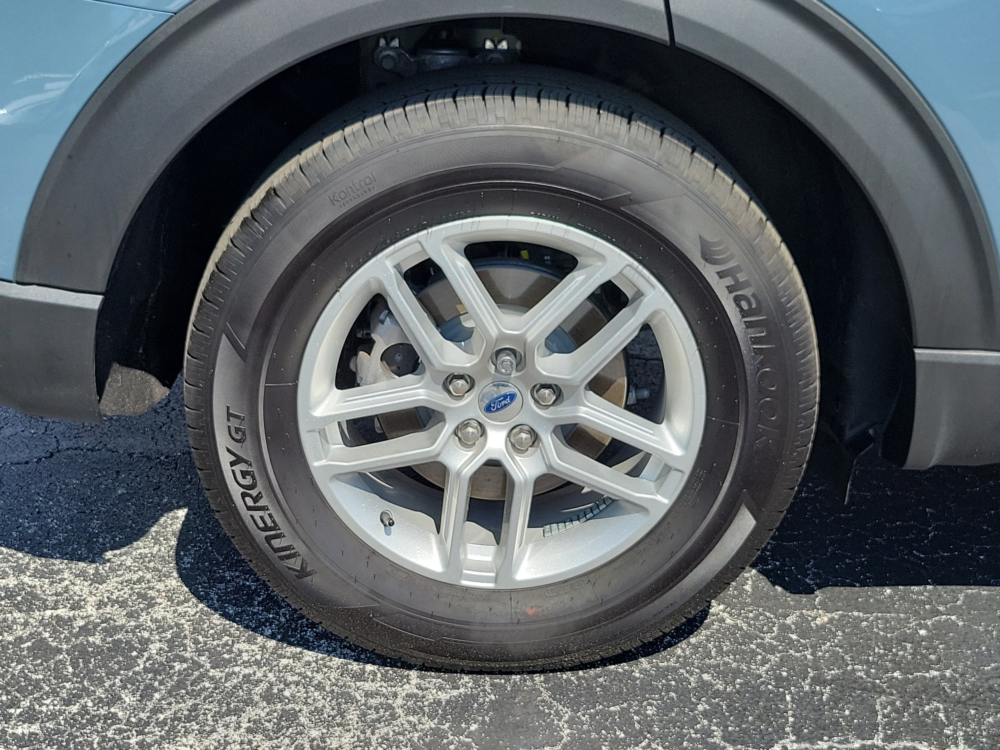 Used 2026 Vapor Blue Metallic Ford Active image 6