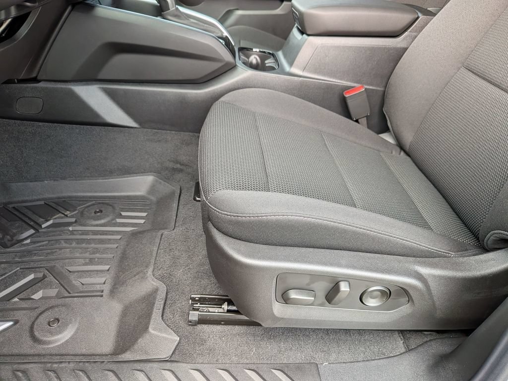2026 Chevrolet Colorado LT - Photo 15