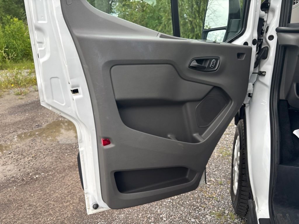 Used 2025 White Ford XLT image 19