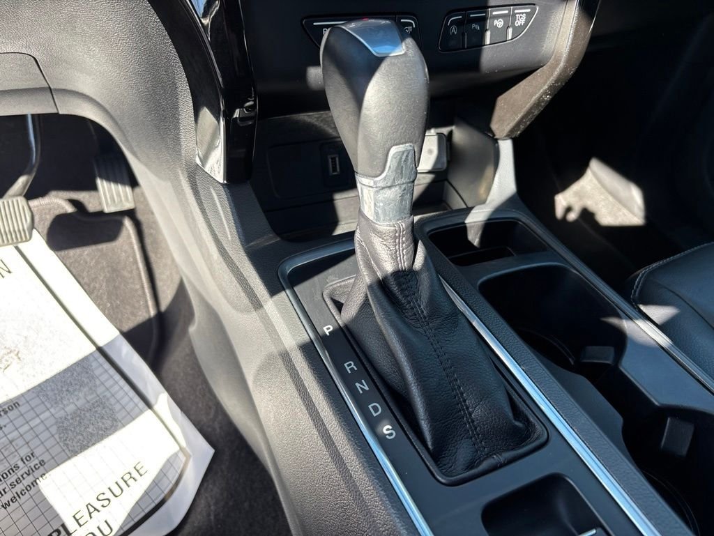 Used 2018 Red Ford Titanium image 32