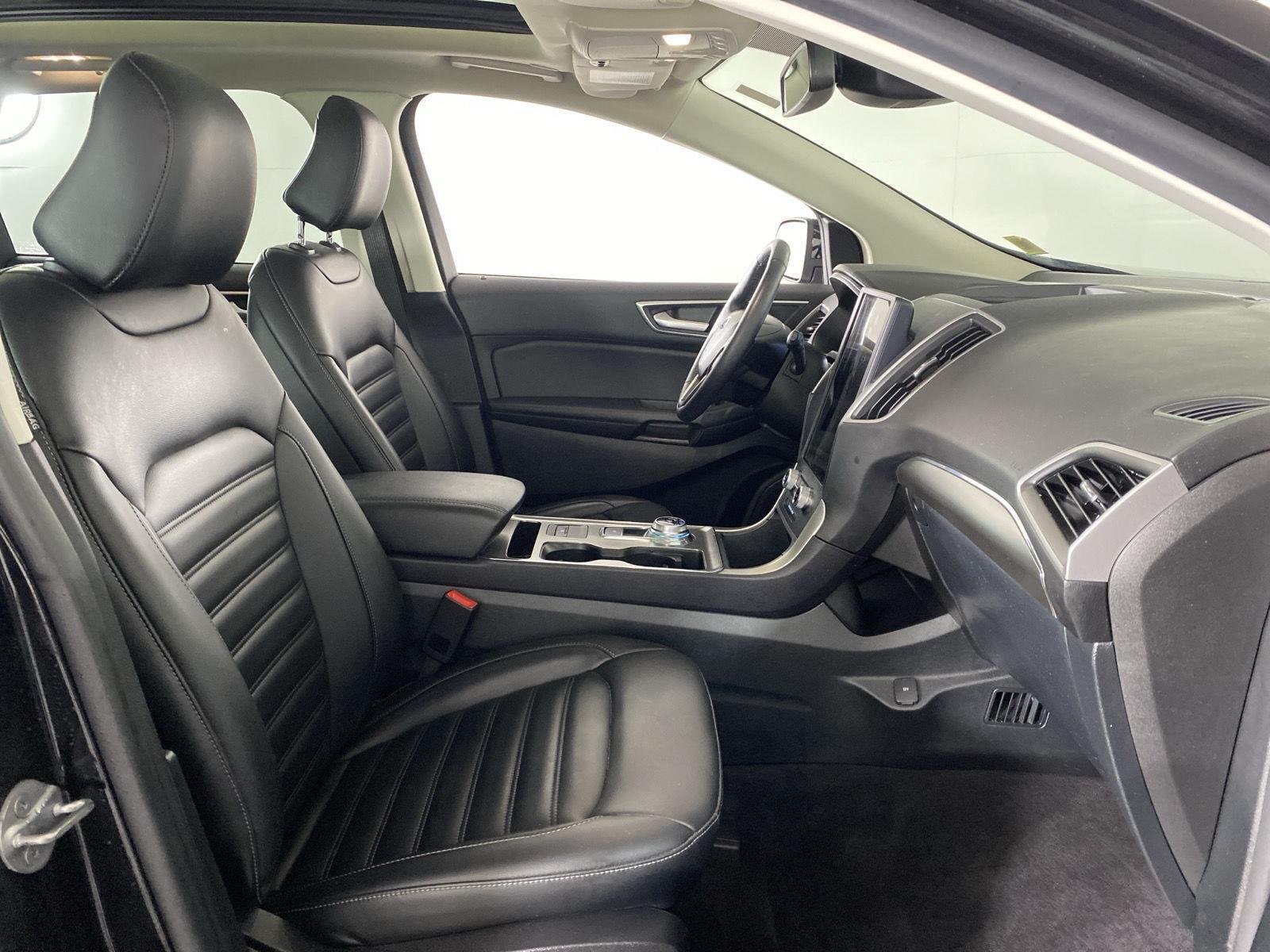 Used 2022 Agate Black Ford SEL image 30