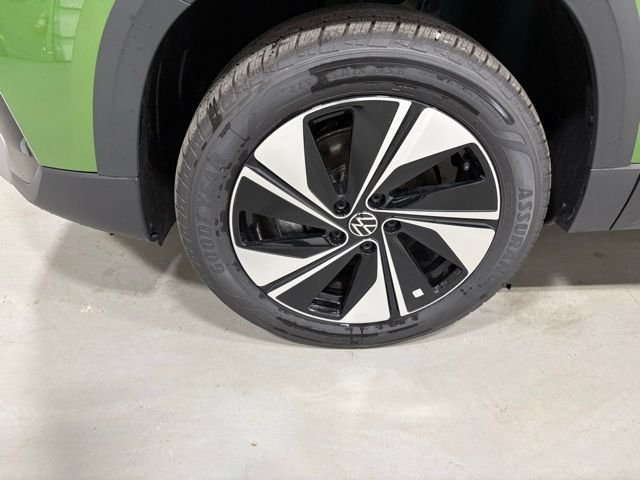 New 2026 Green Volkswagen 1.5T SE image 8