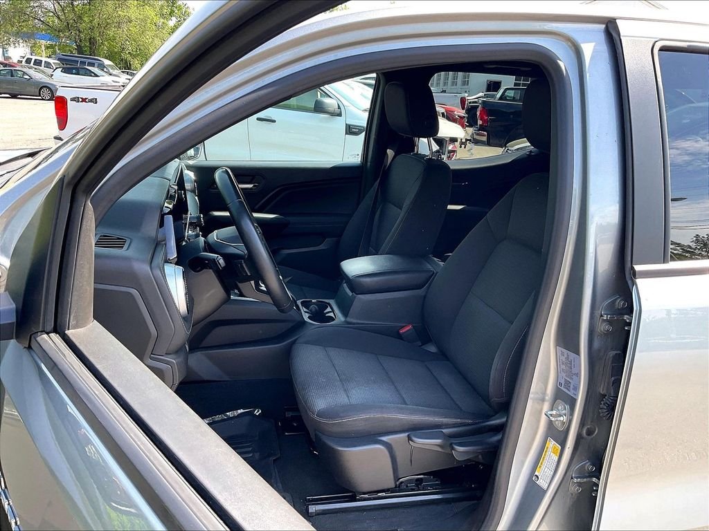 Used 2023 Gray Chevrolet LT image 10