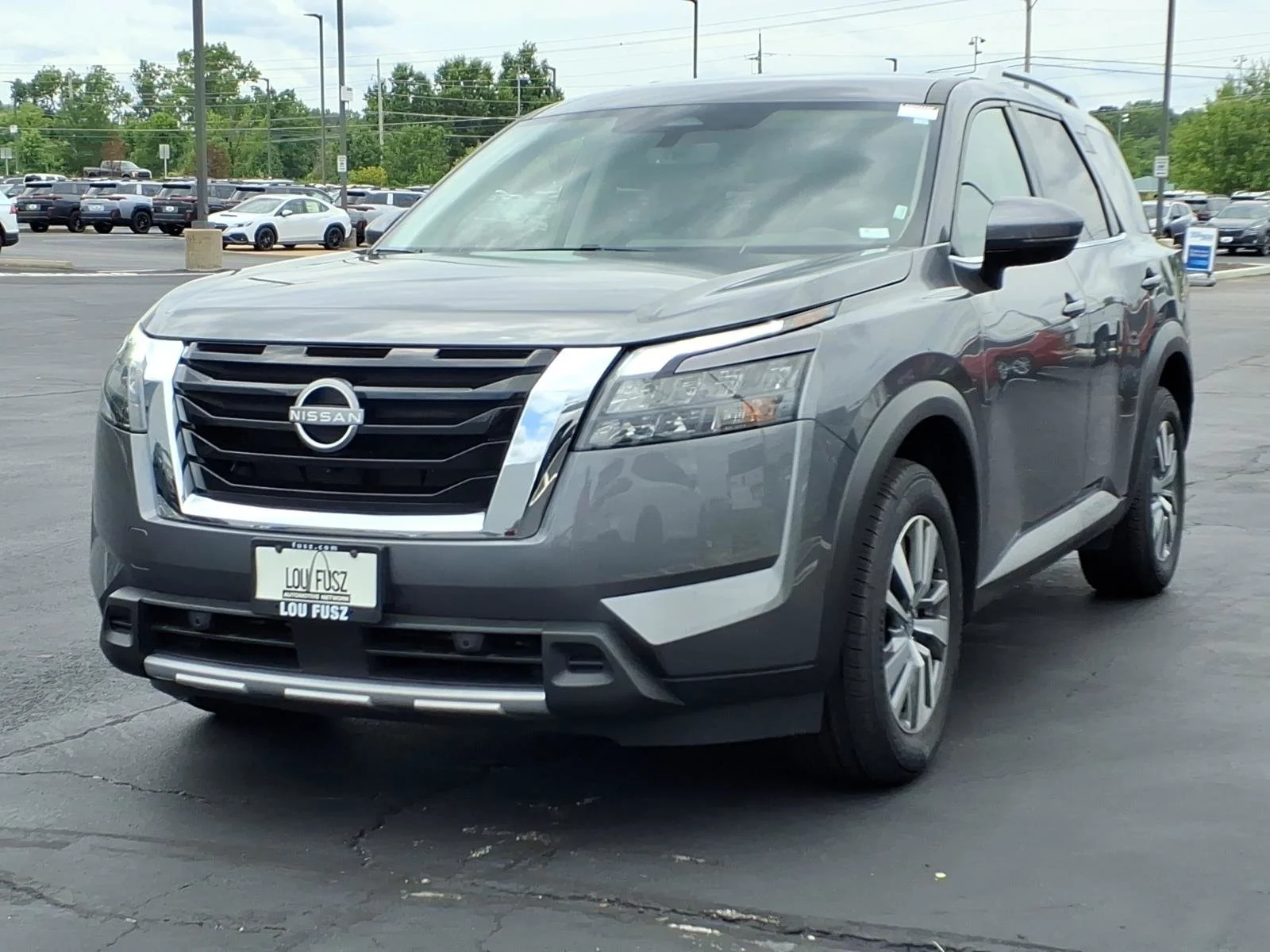 Used 2025 Gun Metallic Nissan SL image 2