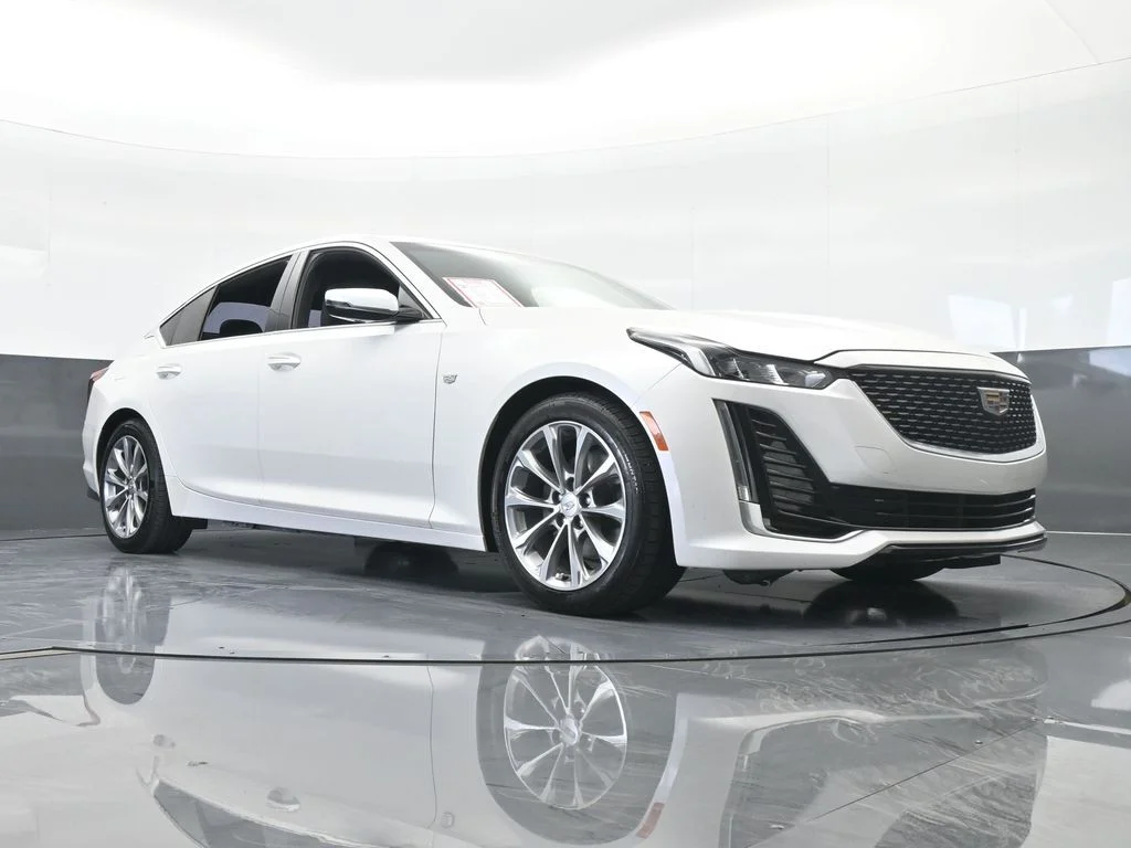 Used 2020 Crystal White Tricoat Cadillac Premium Luxury image 64