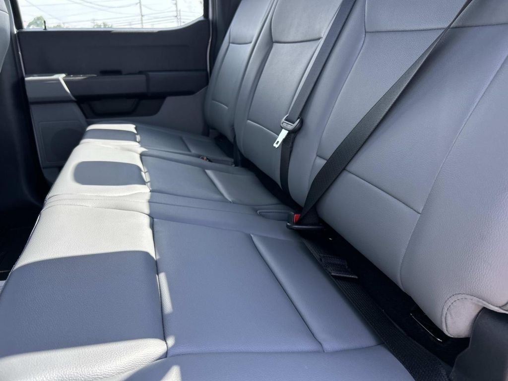 New 2026 Oxford White Ford XL image 17