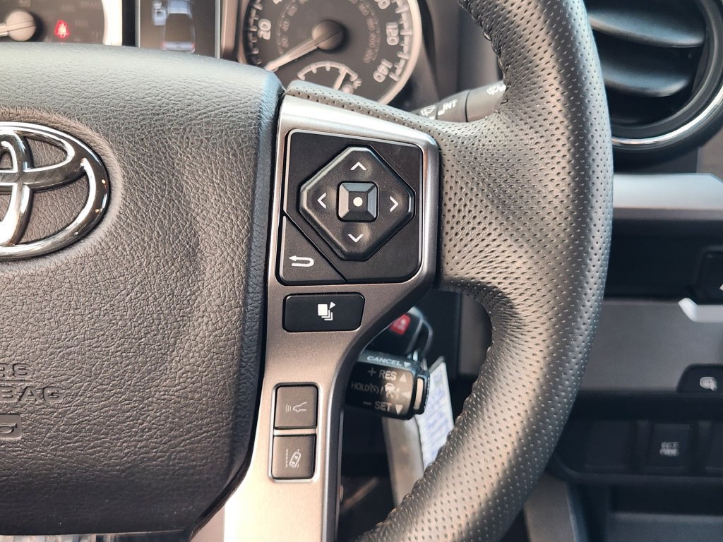 Used 2022 Gray Toyota SR5 image 27