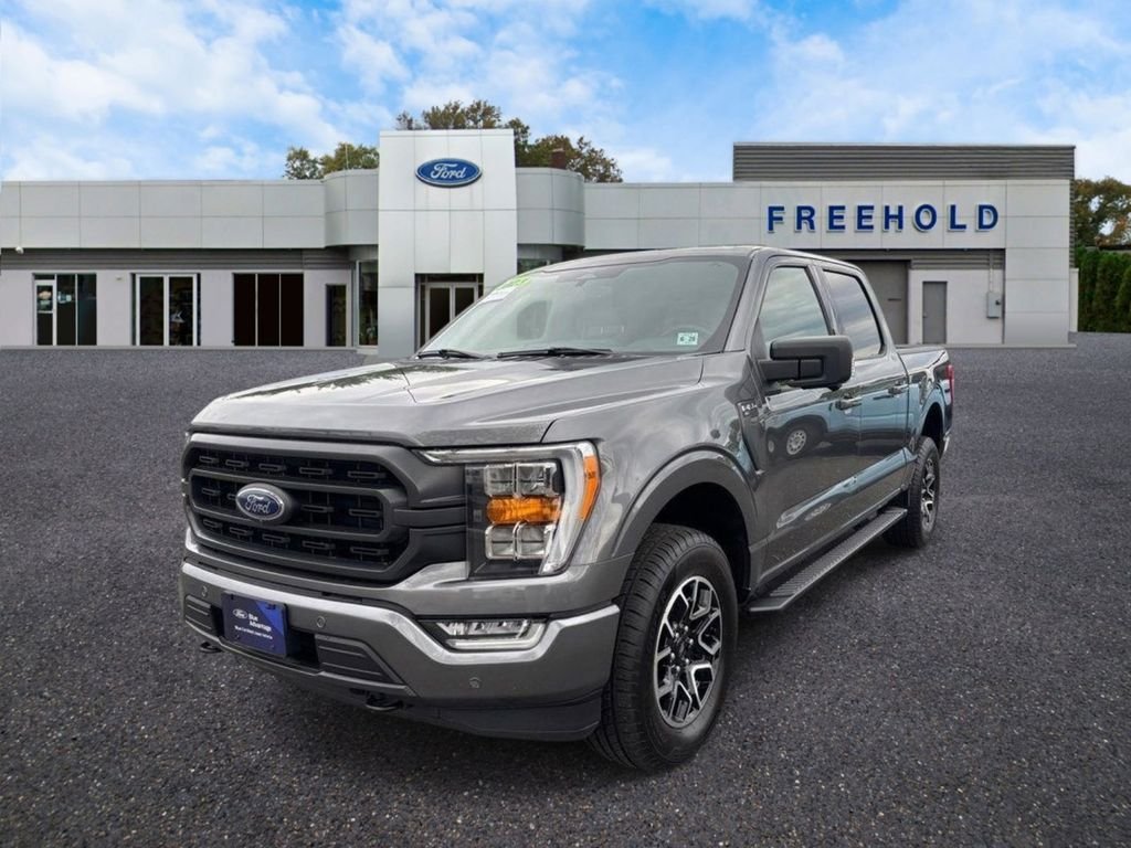 Certified Used 2023 Gray Metallic Ford XLT image 4