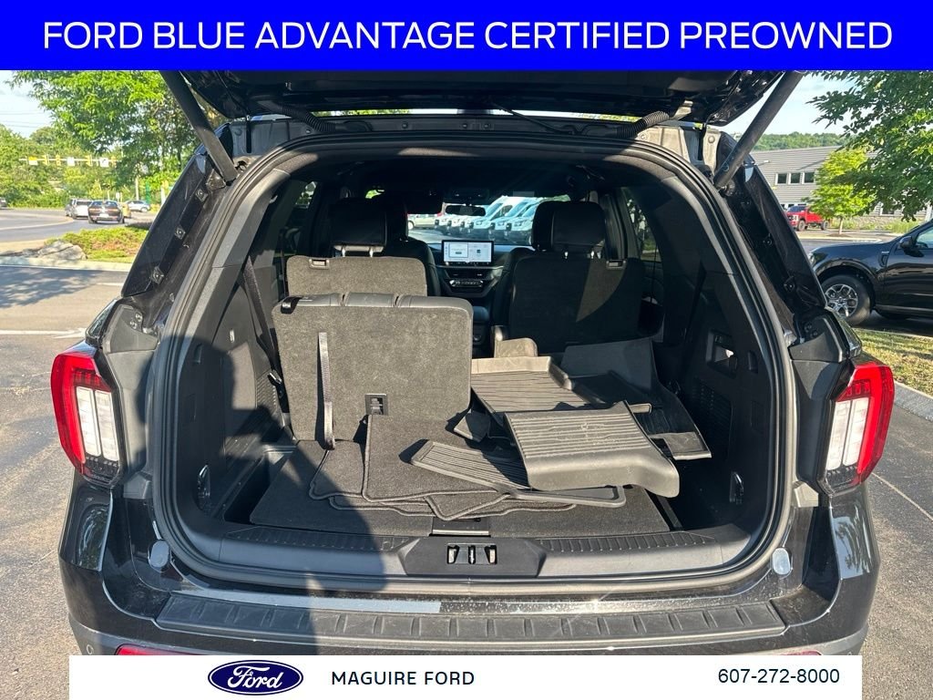 Used 2025 Black Metallic Ford ST-Line image 13