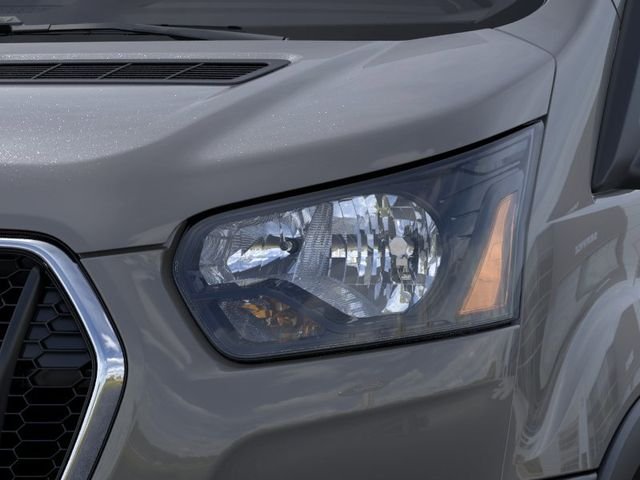 New 2026 Carbonized Gray Metallic Ford Cutaway image 18
