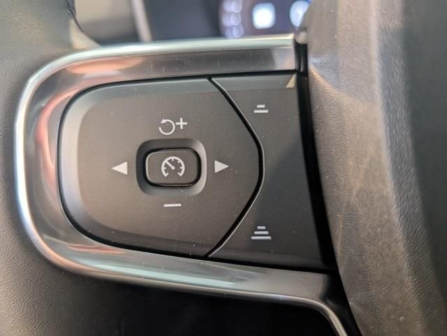 2026 Volvo XC40 Ultra - Photo 16