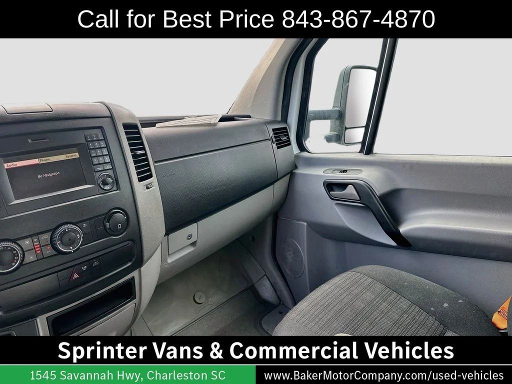 Used 2018 Arctic White Mercedes-Benz Cab Chassis 144 WB image 21