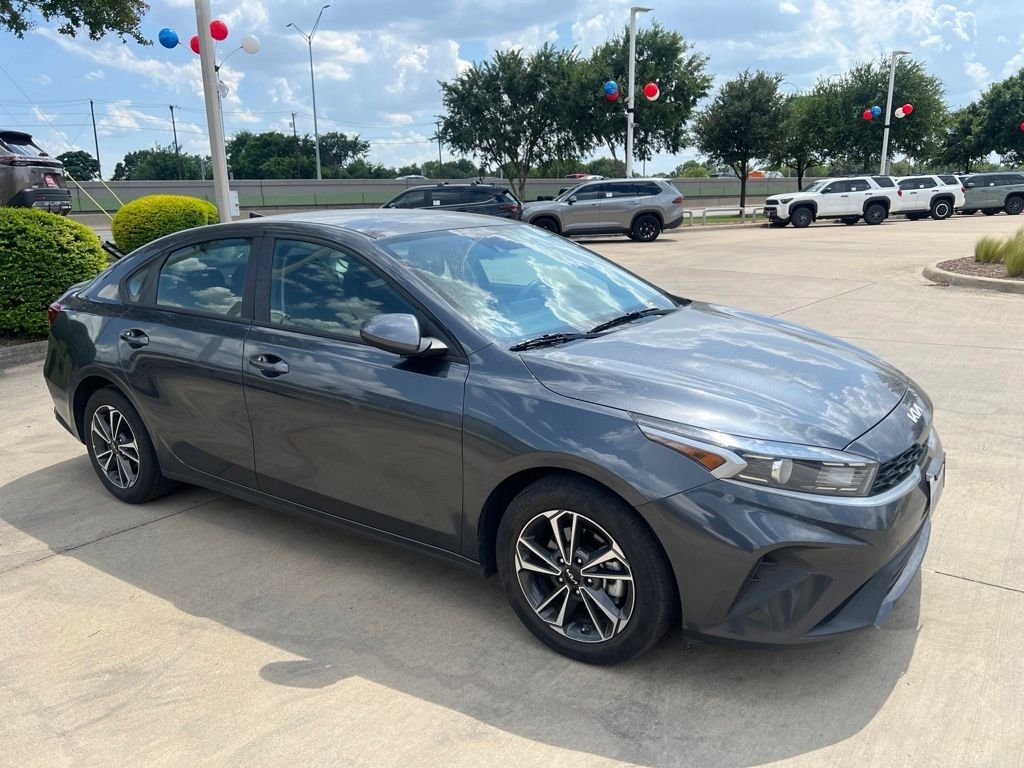 Used 2024 Gray Kia LXS image 17