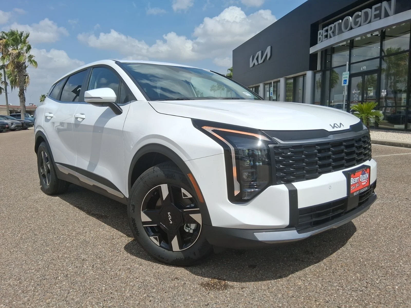 New 2026 White Kia LX image 1