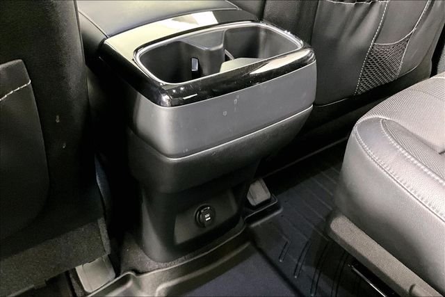 Used 2020 Green Kia EX image 9