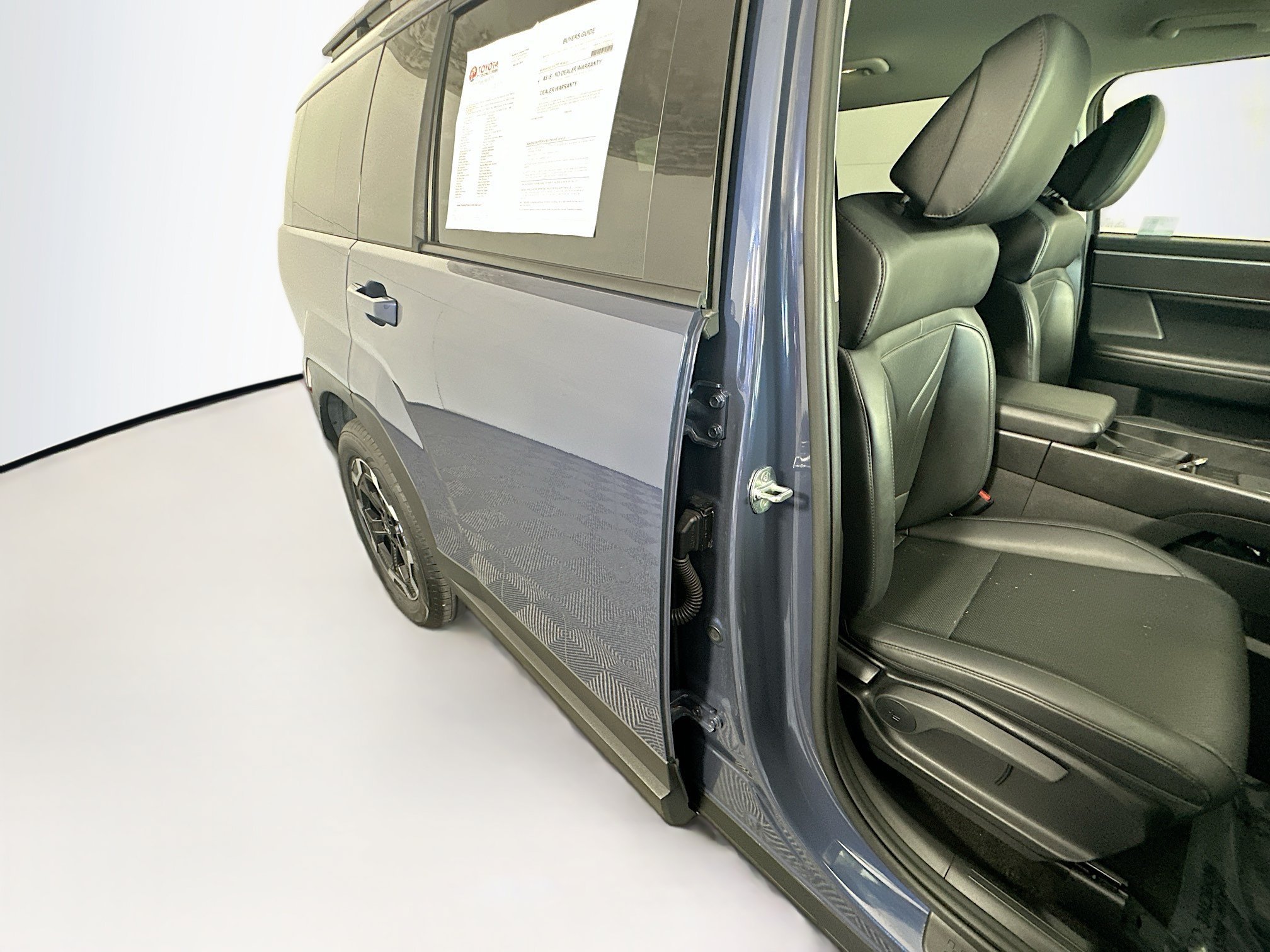 Used 2025 Atlantis Blue Hyundai SEL image 28