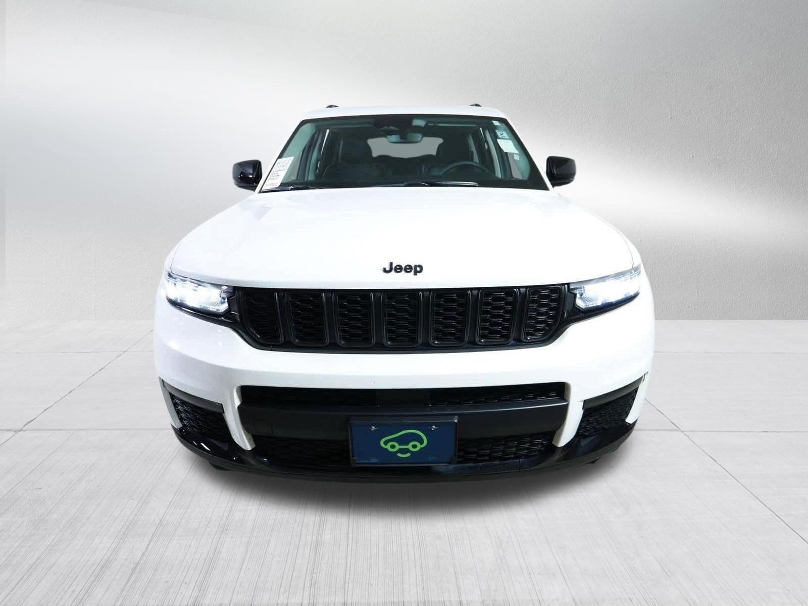 Used 2023 Jeep Grand Cherokee L Limited with VIN 1C4RJKBG5P8710534 for sale in Brooklyn Center, Minnesota
