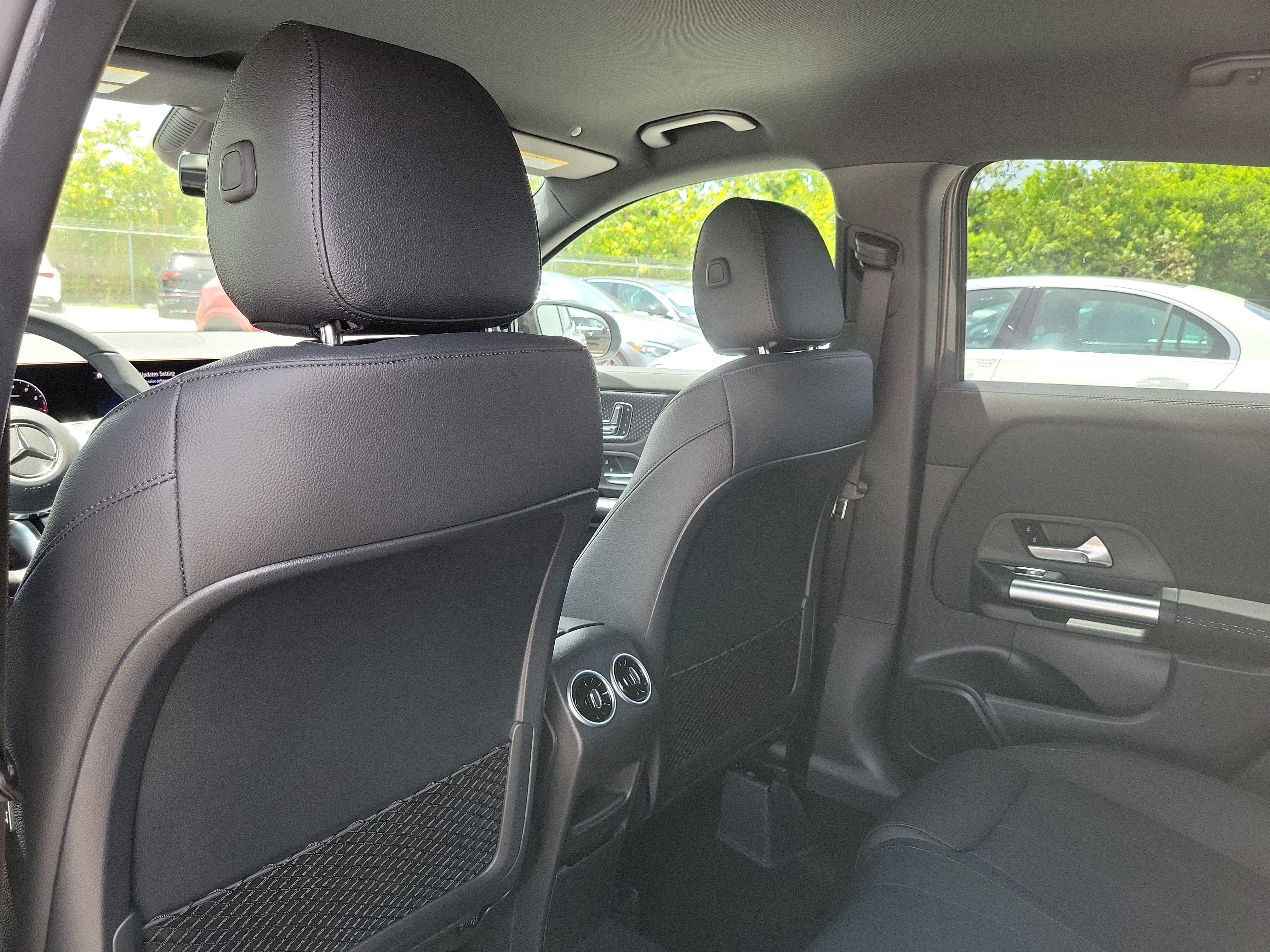 New 2026 Mountain Grey Metallic Mercedes-Benz GLA 250 image 35